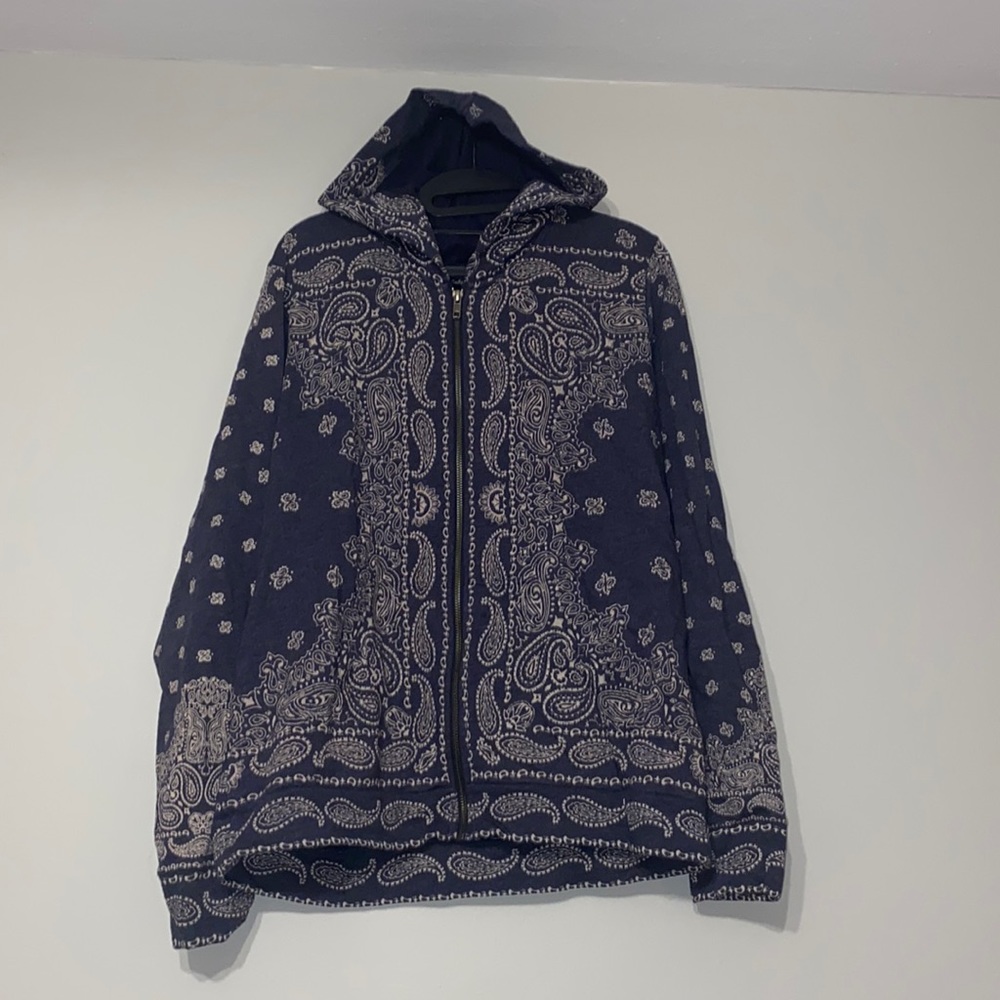Lucky Size L Navy zip up paisley hoodie